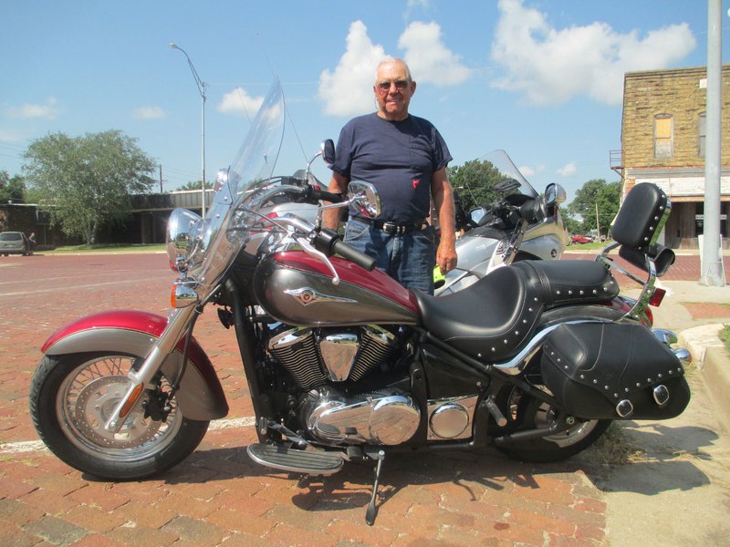 2014 Kawasaki Vulcan 900LT....200 miles!!!....Cliff....Paola, KS....8/1/14  &quot;Cliff's first NEW bike!!!&quot;  In was in the crate yesterday morning.  Good job Cliff!!
