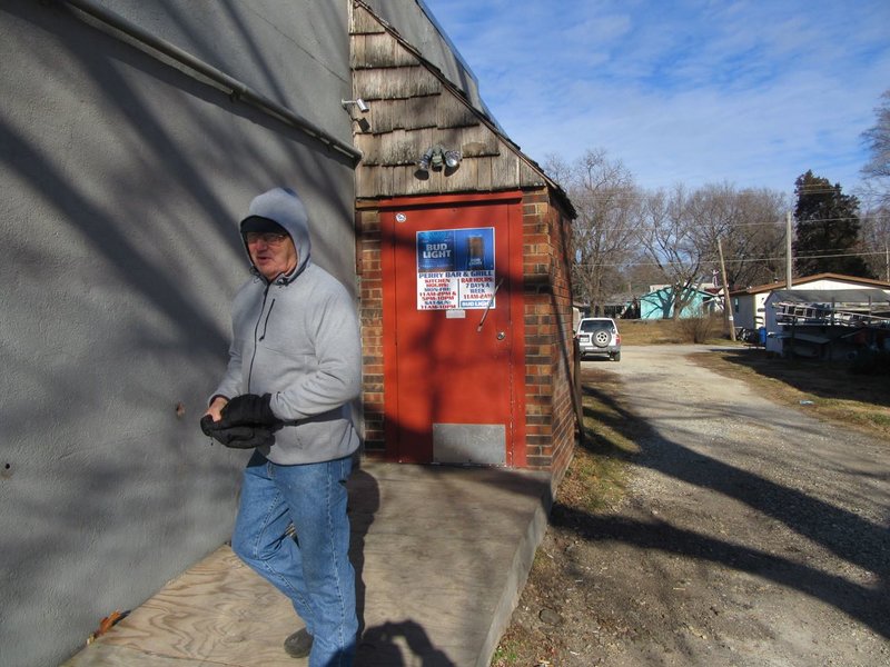 And then Dennis checked this door, and we were able to walk right in. You just can't fool a Lecompton boy, even in Perry!