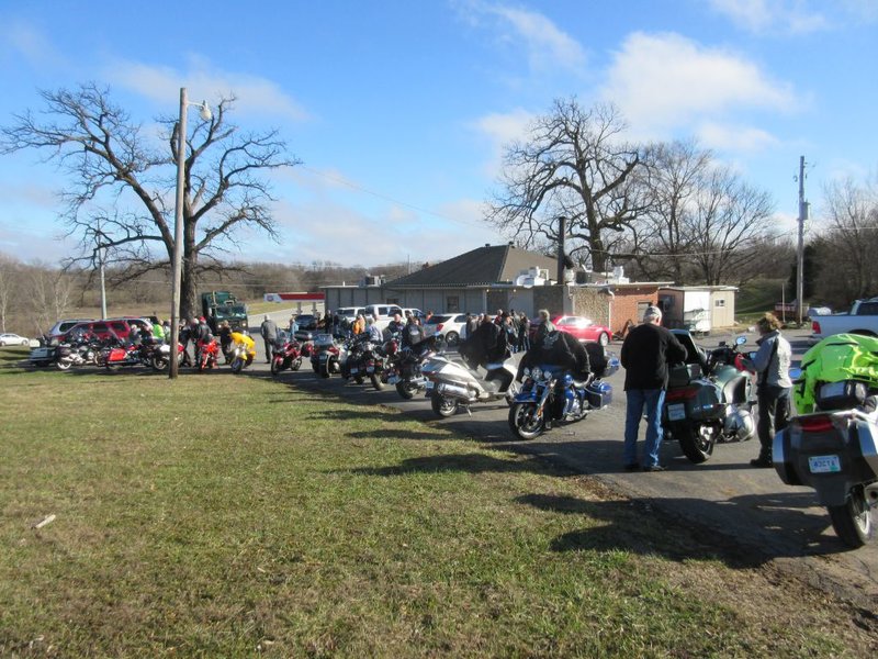 Snead's BBQ.JPG