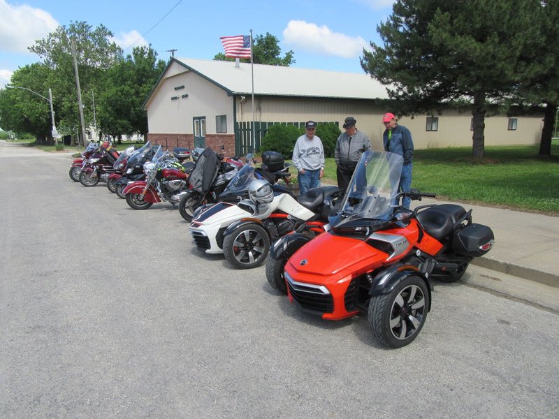 This is starting to look like a Can-Am support group.  Don is showing off his new black and white (with Allis-Chalmers orange frame) Can-Am.