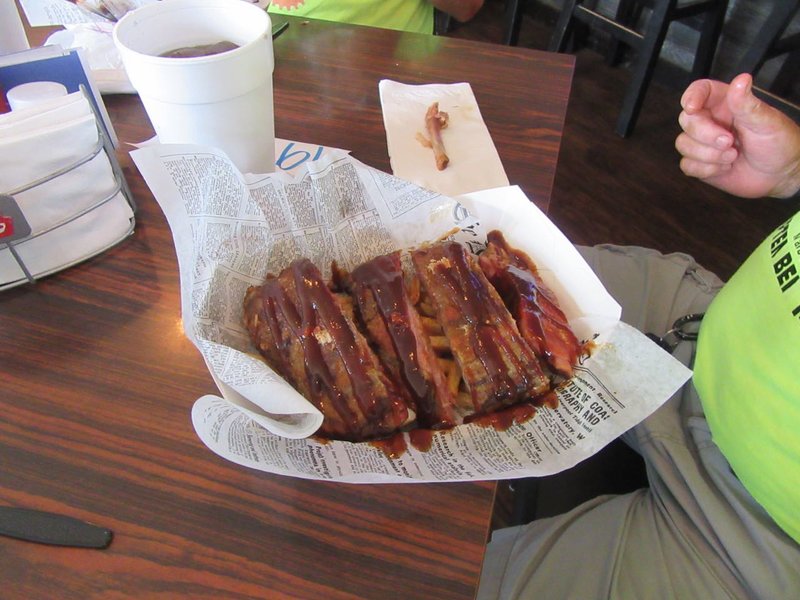 The rib basket special. Two thumbs up from Rod (although it looks a little greasy and that's only one!)!