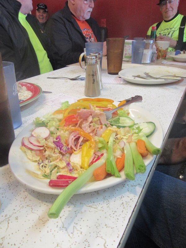 IT'S A RARE OCCASION WHEN A ROMEO ORDERS A CHEF'S SALAD.  IT SURE WAS PRETTY!