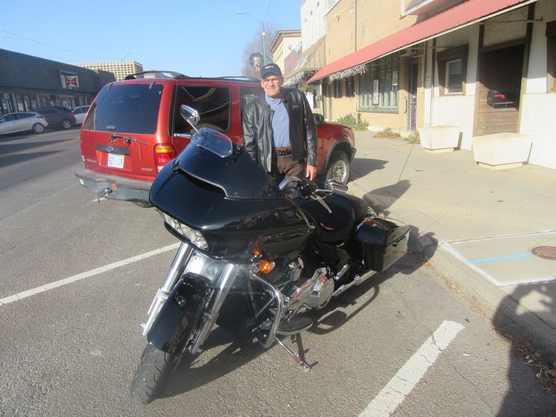 SANTA CLAUS CAME A LITTLE EARLY FOR JOHN THIS YEAR.  AND HE LEFT HIM A BRAND NEW 2018 ROAD GLIDE!  THIS IS A REALLY NICE BIKE!!