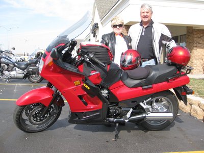 Platte City - Roxanne's 013.JPG (46.75 KiB) Viewed 20710 times 2000 Kawasaki Concourse....20,000 miles....Judy and Glen....Olathe, KS....10/2011