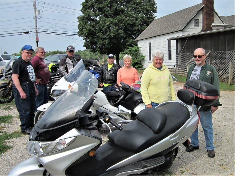 Bill,Steve,Harv,Don,Vera,Betty and Roger by her 400 Berg.