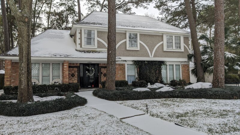 House in snow 2-15-2021.jpg