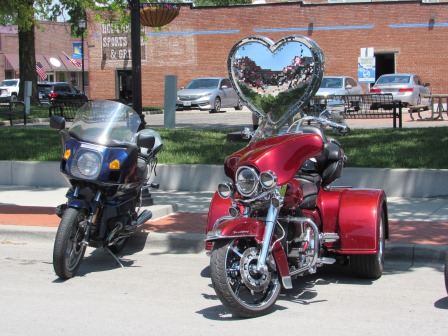 Looking for the Hearts on display around KC?  Look behind my trike.