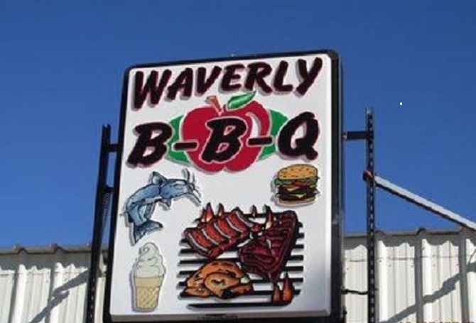 Waverly Apple BBQ.JPG