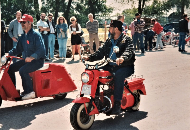 Cushman drag race at Parkville meet