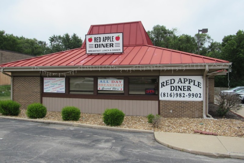 Red Apple Diner.JPG