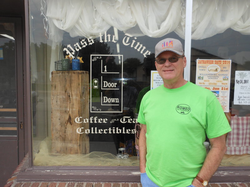 Bill picked a good place to "pass the time".