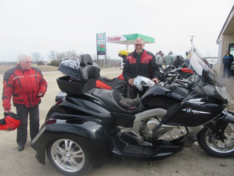 LELAND AND SLINA RODE UP FROM PAOLA ON THEIR HANNIGAN TRIKE'D UP BMW!