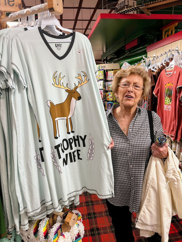 Definitely Tom's "Trophy Wife"