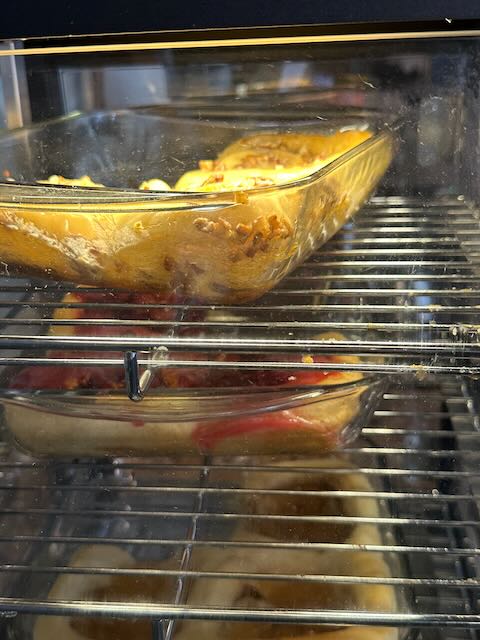 Most of these cinnamon rolls were gone by the time we left.  I hope the regulars weren't expecting cinnamon rolls for lunch today.