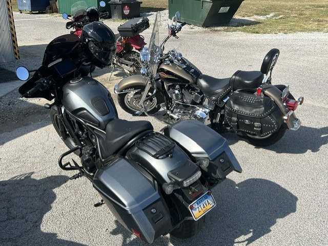 f7ef4c25-2943-4984-80ff-e30b37bf8820.jpg
