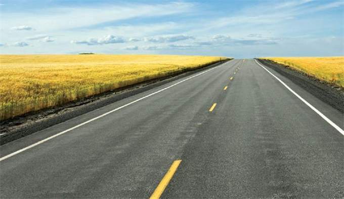 Wheat field w highway from Don 680x393.jpg